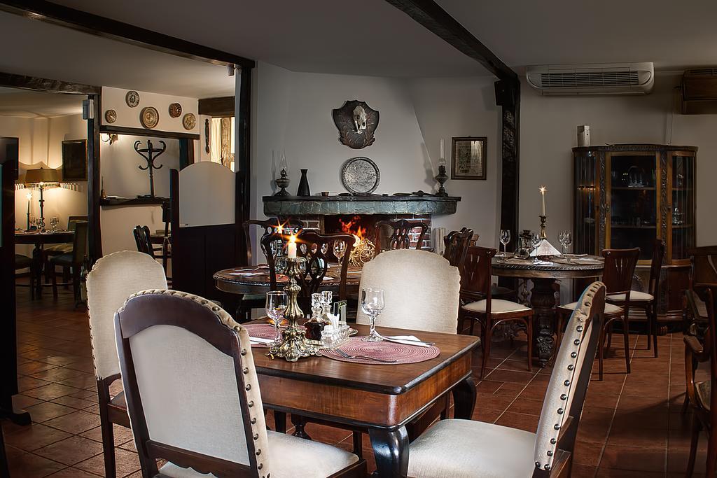 Sărata-Monteoru Pensiune-Restaurant Tara Luanei מראה חיצוני תמונה