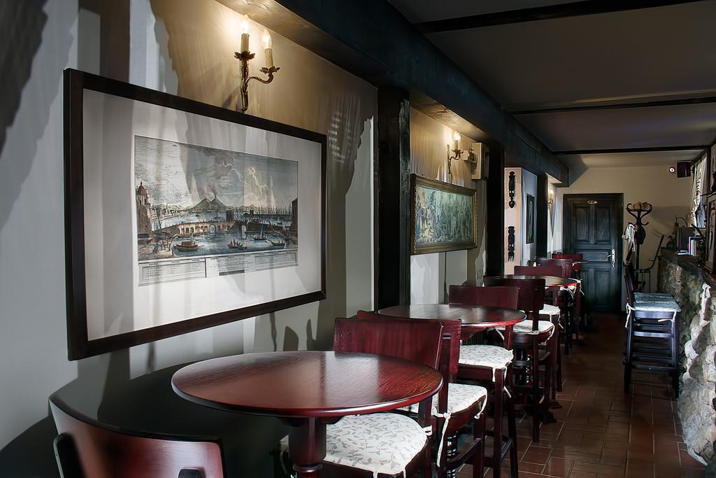 Sărata-Monteoru Pensiune-Restaurant Tara Luanei מראה חיצוני תמונה