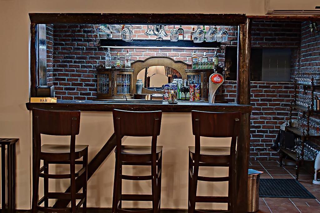 Sărata-Monteoru Pensiune-Restaurant Tara Luanei מראה חיצוני תמונה