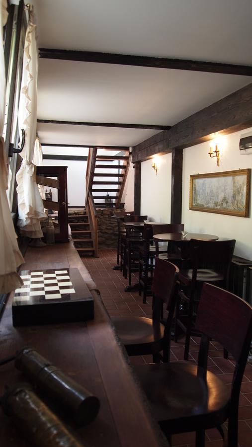 Sărata-Monteoru Pensiune-Restaurant Tara Luanei מראה חיצוני תמונה